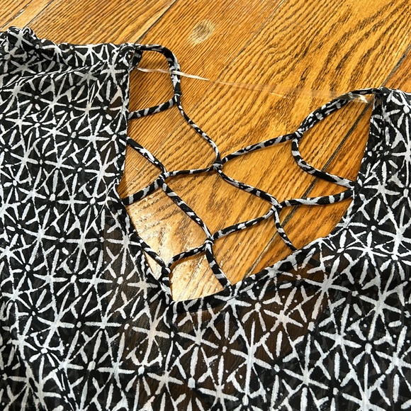 Kona Sol black and white swim cover up with tassels. Size XL. - Picture 3 of 11